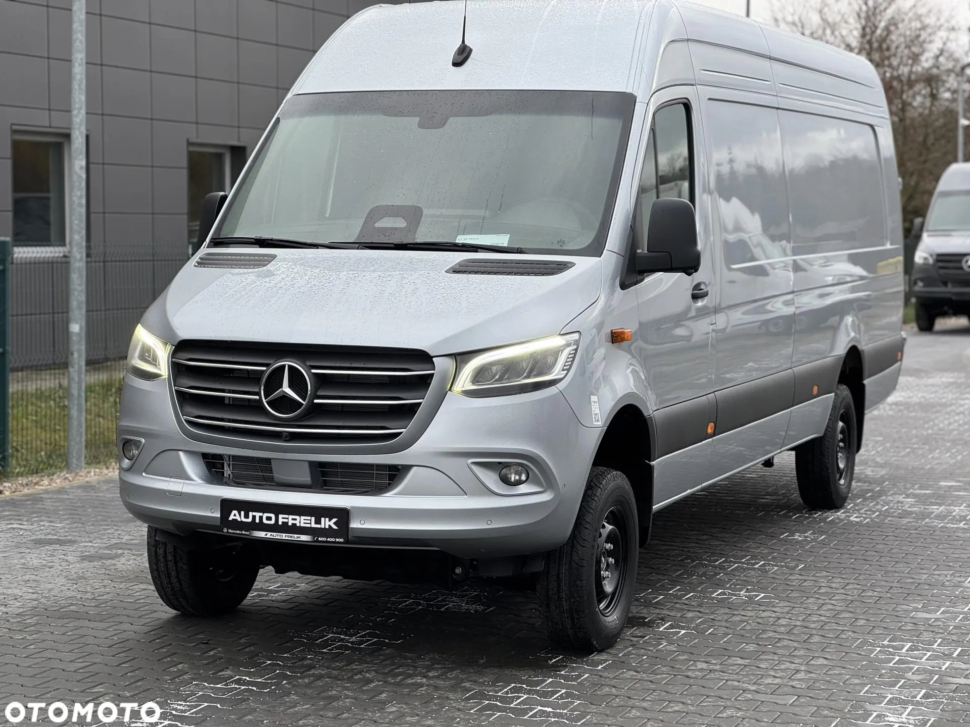 Mercedes-Benz Sprinter - 4