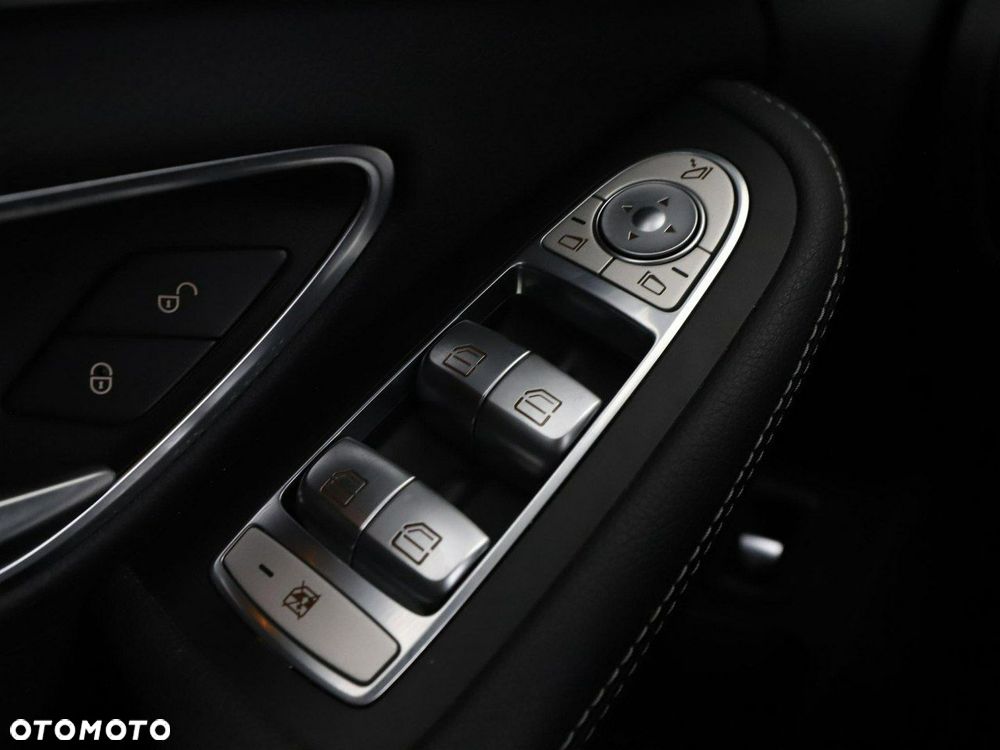Mercedes-Benz Klasa C 200 9G-TRONIC Avantgarde - 38
