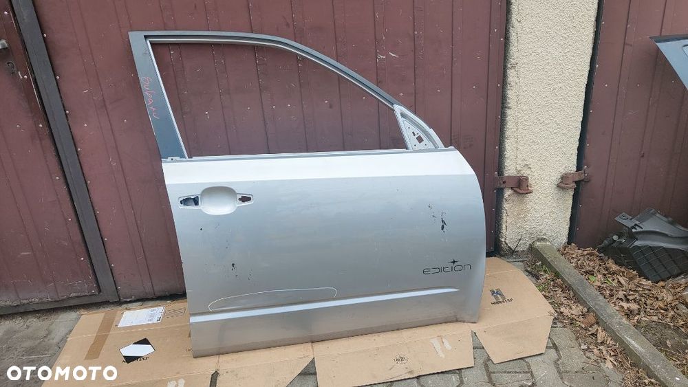 SUBARU FORESTER III drzwi przód PRZEDNIE PRAWE