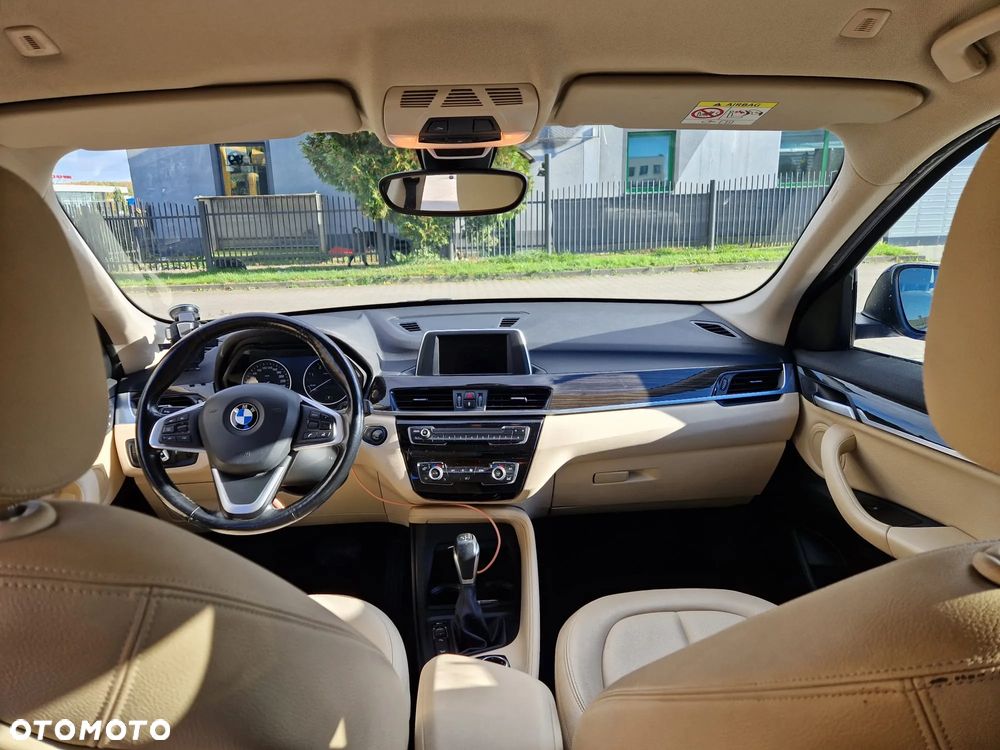 BMW X1 xDrive20d - 14
