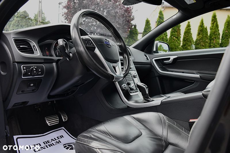 Volvo V60 D4 Geartronic RDesign - 9