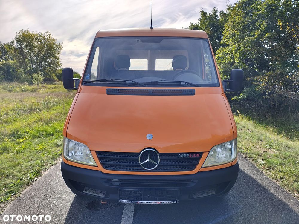 Mercedes-Benz SPRINTER - 16