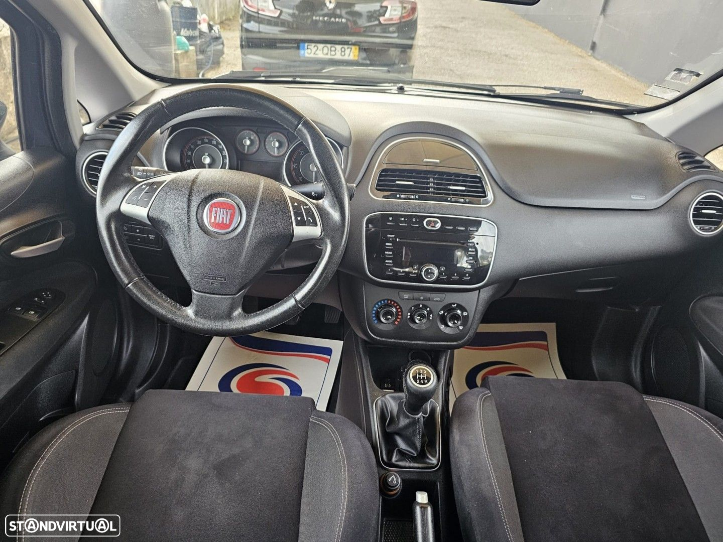 Fiat Punto 1.3 M-Jet Lounge S&S - 9