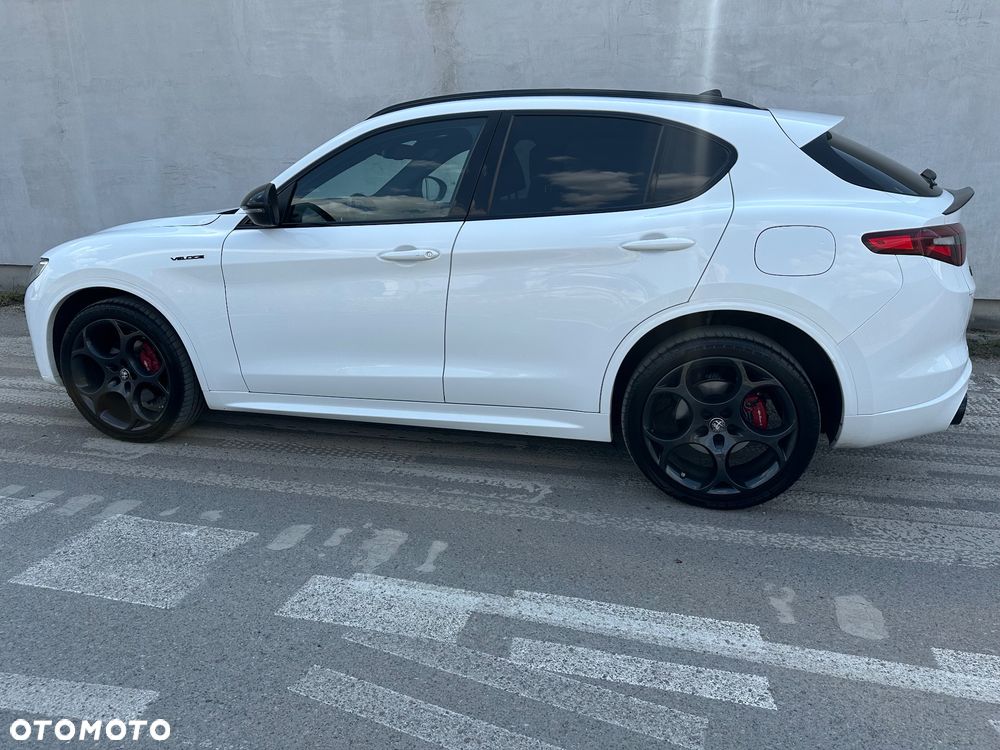Alfa Romeo Stelvio 2.0 Turbo 16V AT8-Q4 Veloce - 5