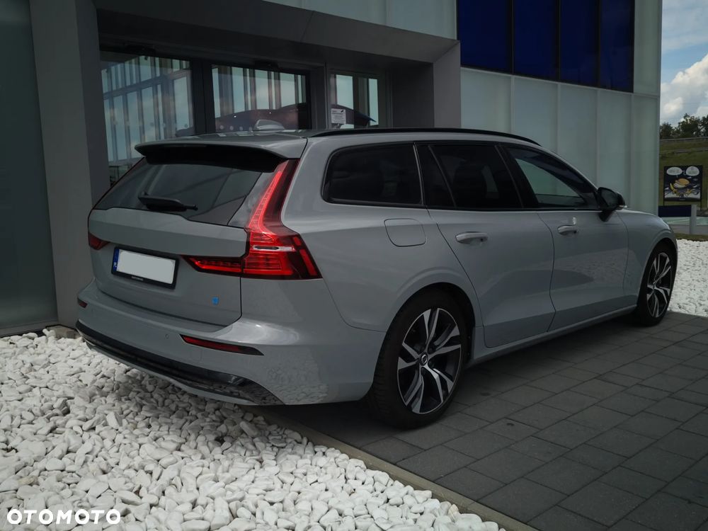 Volvo V60 B4 D Ultimate Dark - 6