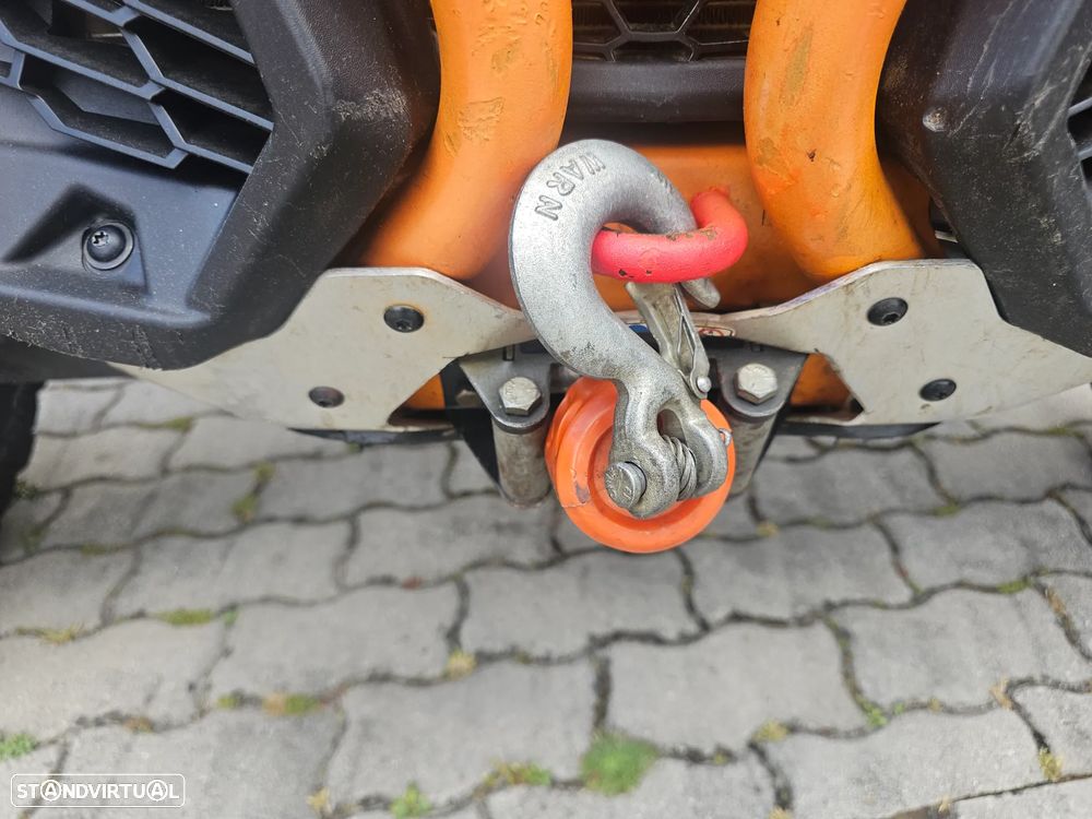 Bombardier CAN AM CAN AM Maverick X3 RC Turbo RR - 9