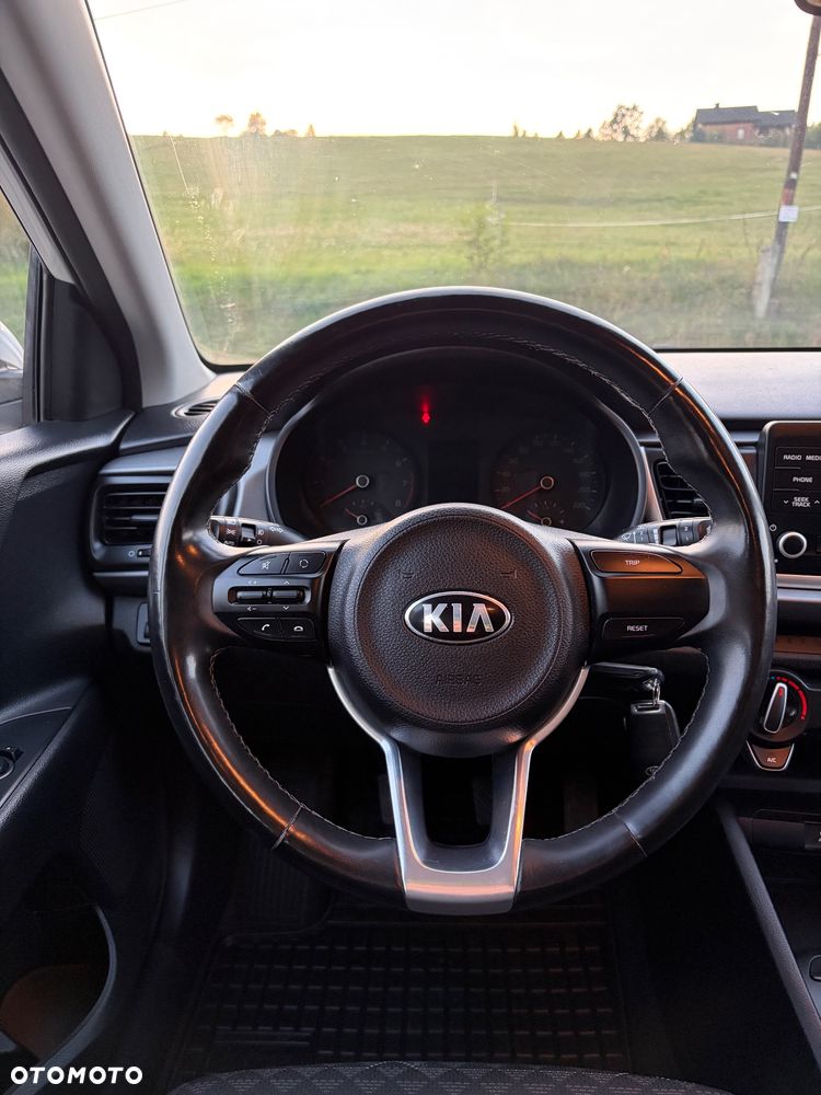 Kia Rio 1.2 L - 18