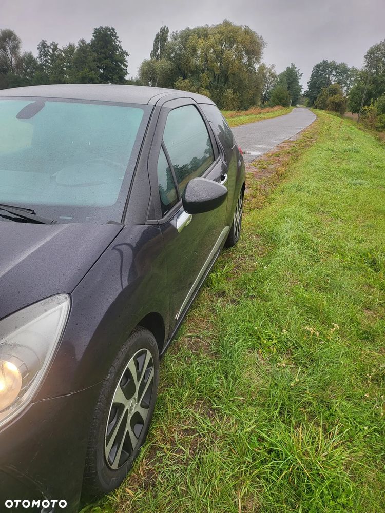 Citroën DS3 1.6 e-HDi SoChic - 4