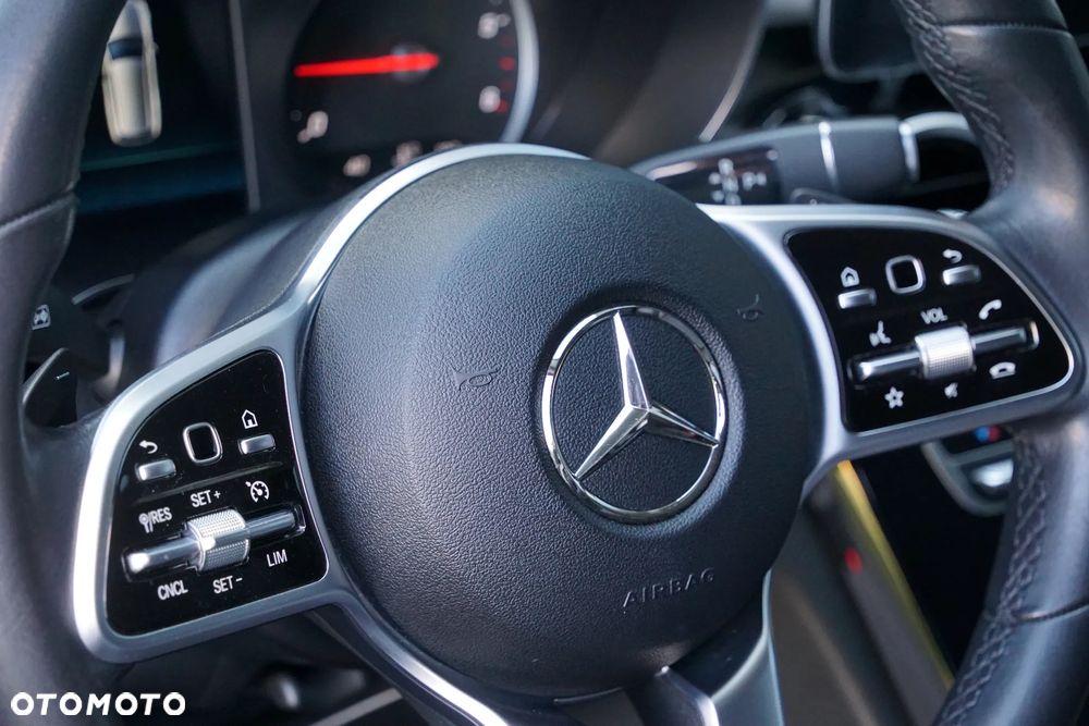 Mercedes-Benz Klasa C 200 d 9G-TRONIC - 23