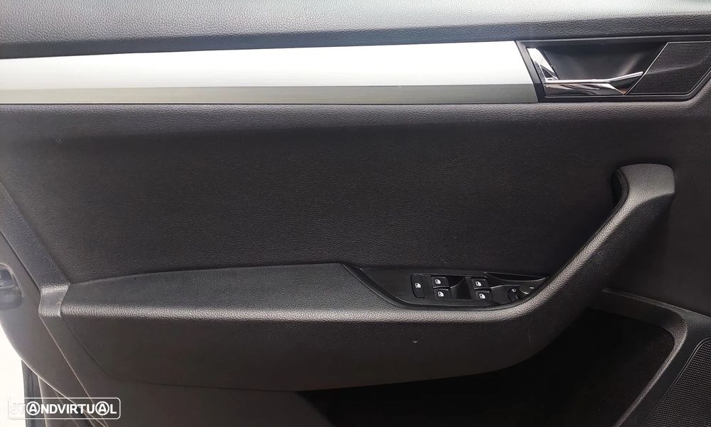 Skoda Superb Break 1.6 TDI Ambition - 16