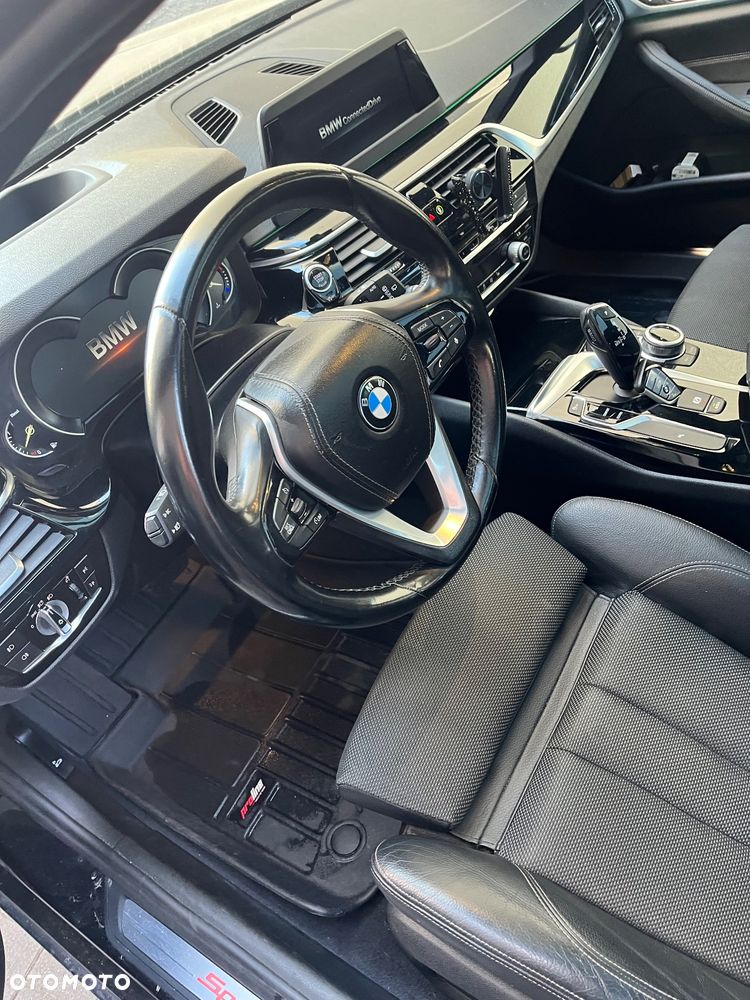 BMW Seria 5 520d Sport Line sport - 14