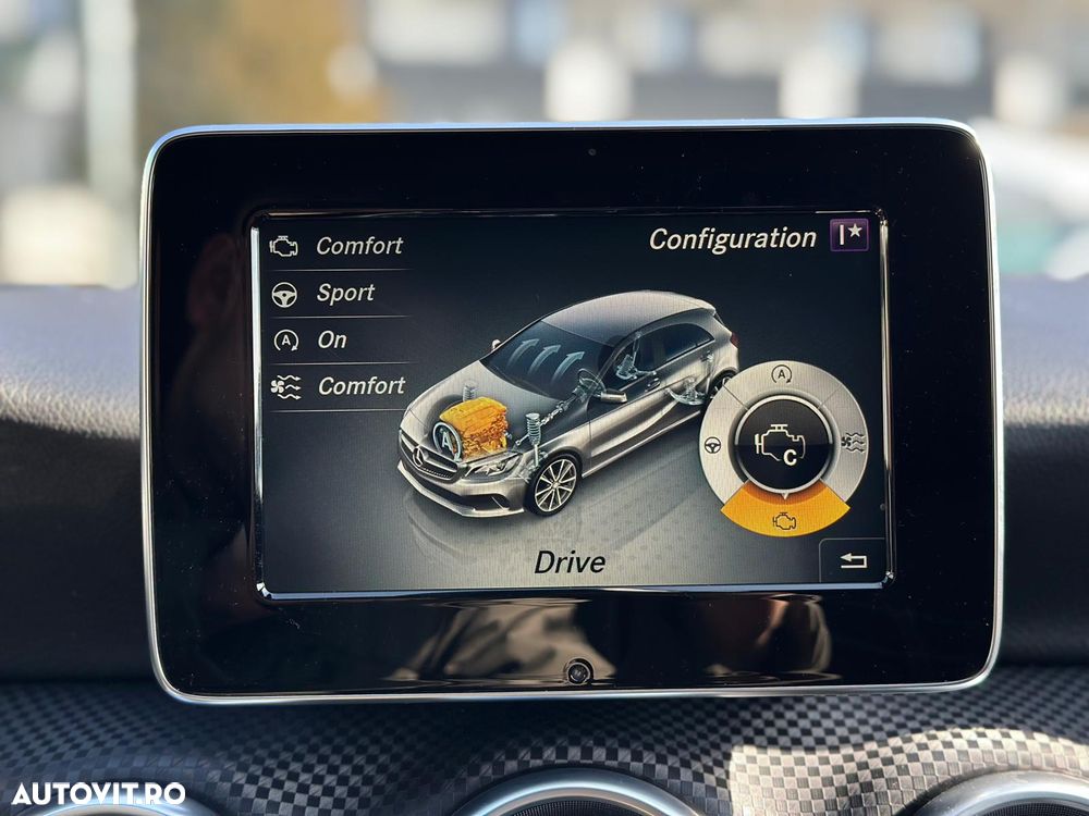 Mercedes-Benz A 180 7G-DCT Urban - 28