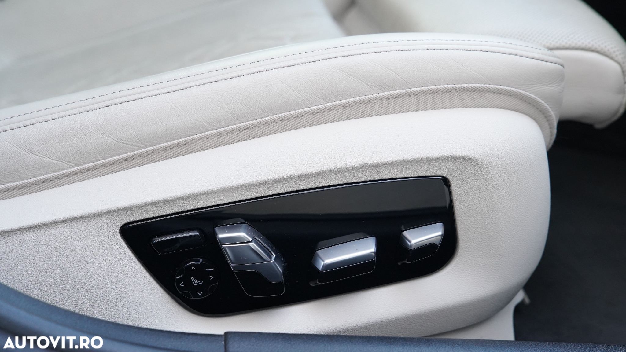 BMW Seria 5 520i AT - 15
