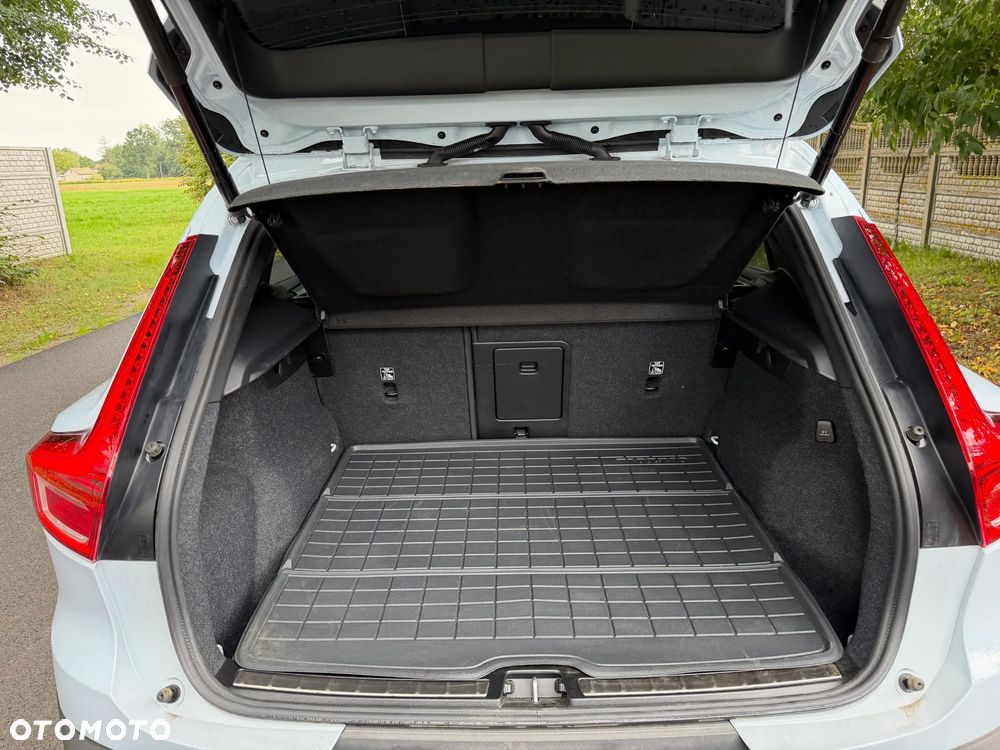 Volvo XC 40 B5 AWD Ultimate Bright - 12