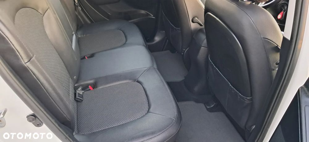 Hyundai ix35 1.6 2WD blue Comfort - 30