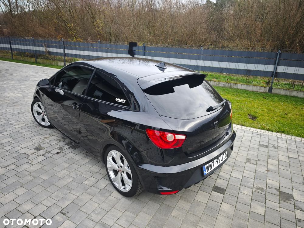 Seat Ibiza SC 1.4 TSI Cupra DSG - 24