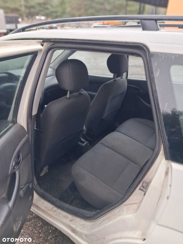 Ford Focus - 8