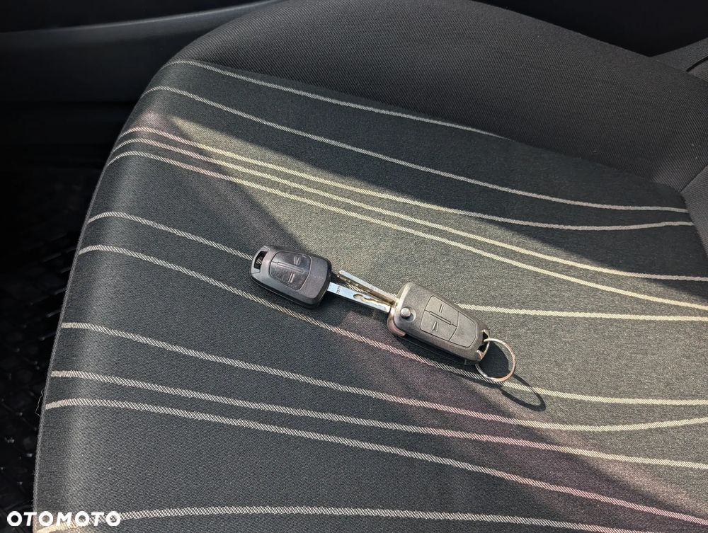 Opel Corsa 1.3 CDTI Cosmo - 10