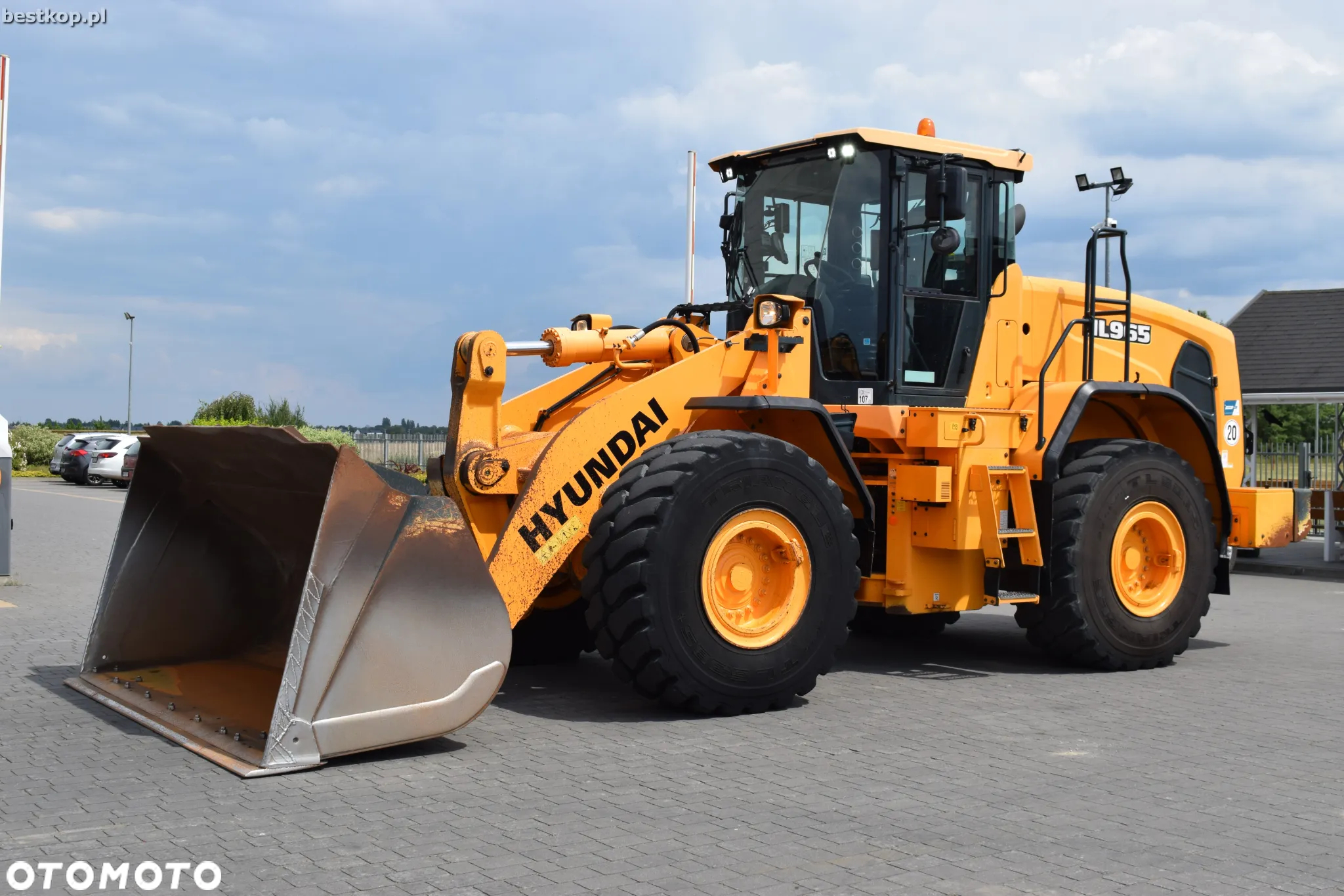 Hyundai HL965 - 11