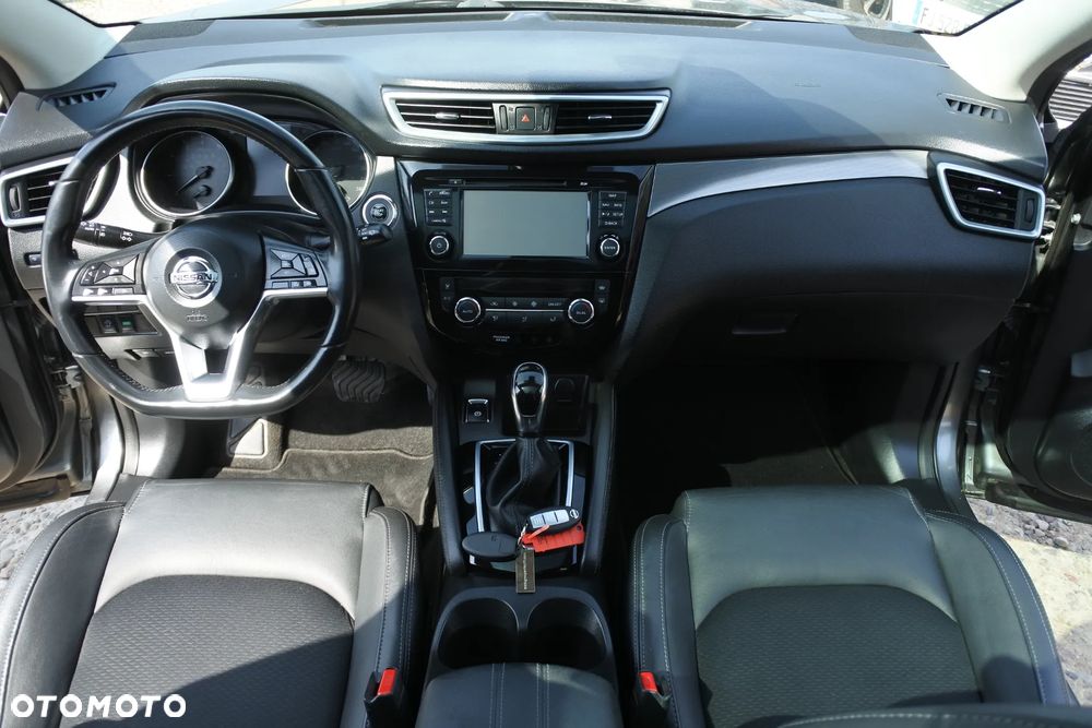 Nissan Qashqai 1.2 DIG-T Xtronic TEKNA+ - 15