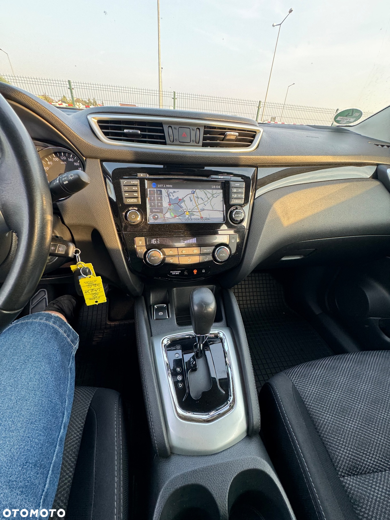Nissan Qashqai 1.6 DCi Acenta Xtronic EU6 - 28