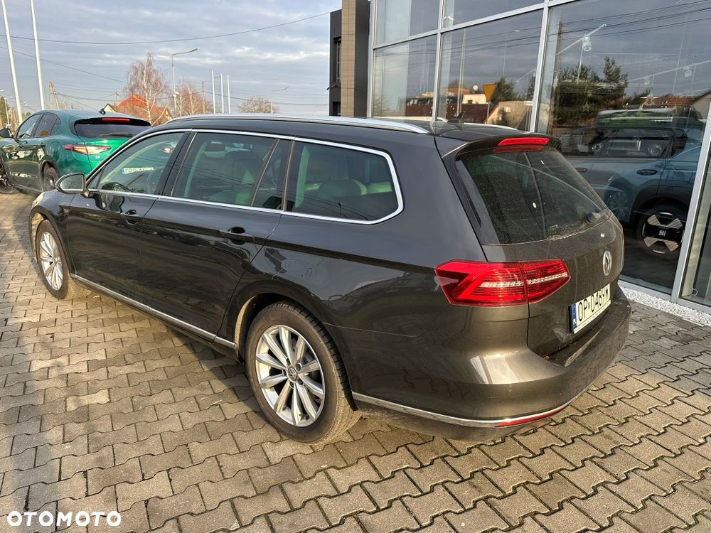 Volkswagen Passat 1.8 TSI (BlueMotion Technology) DSG Highline - 4