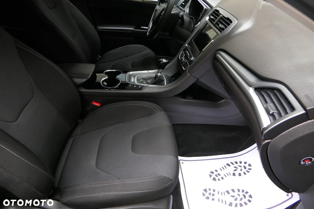 Ford Mondeo 2.0 EcoBlue Titanium - 16