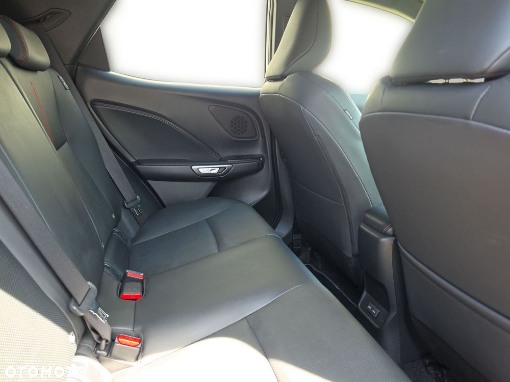 Lexus LBX 1.5 Hybrid Emotion - 25
