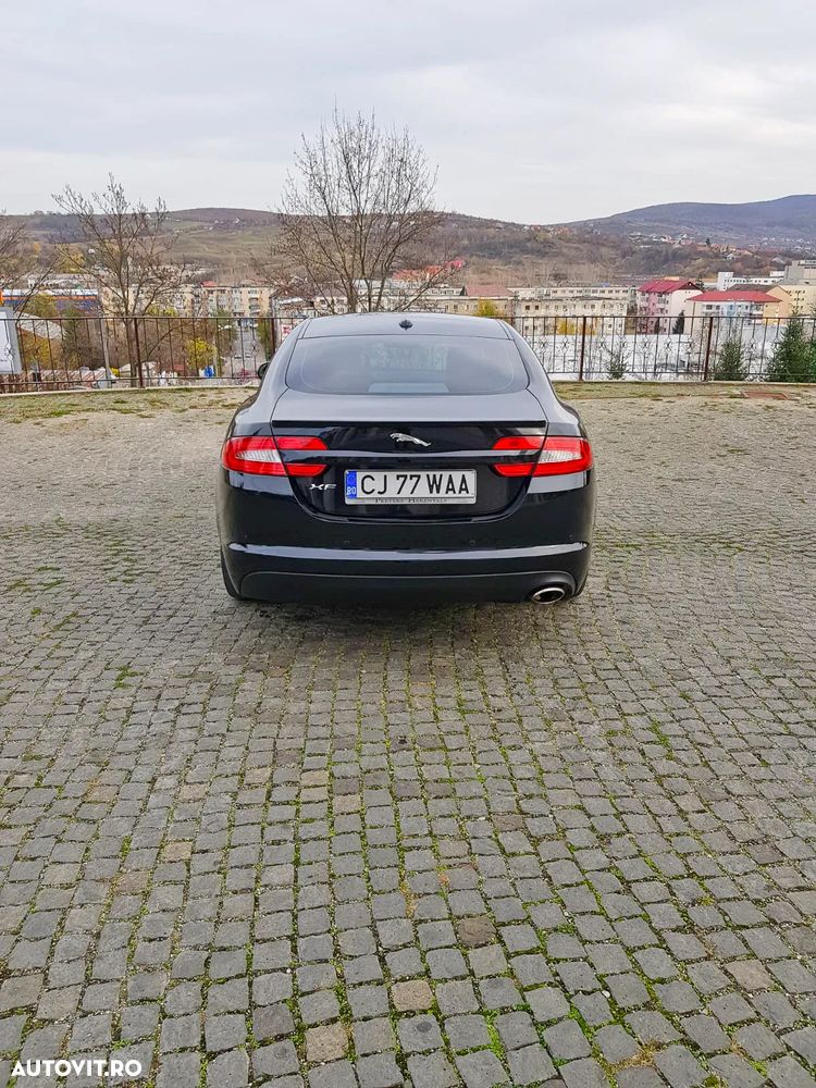 Jaguar XF 2.2 Diesel - 4