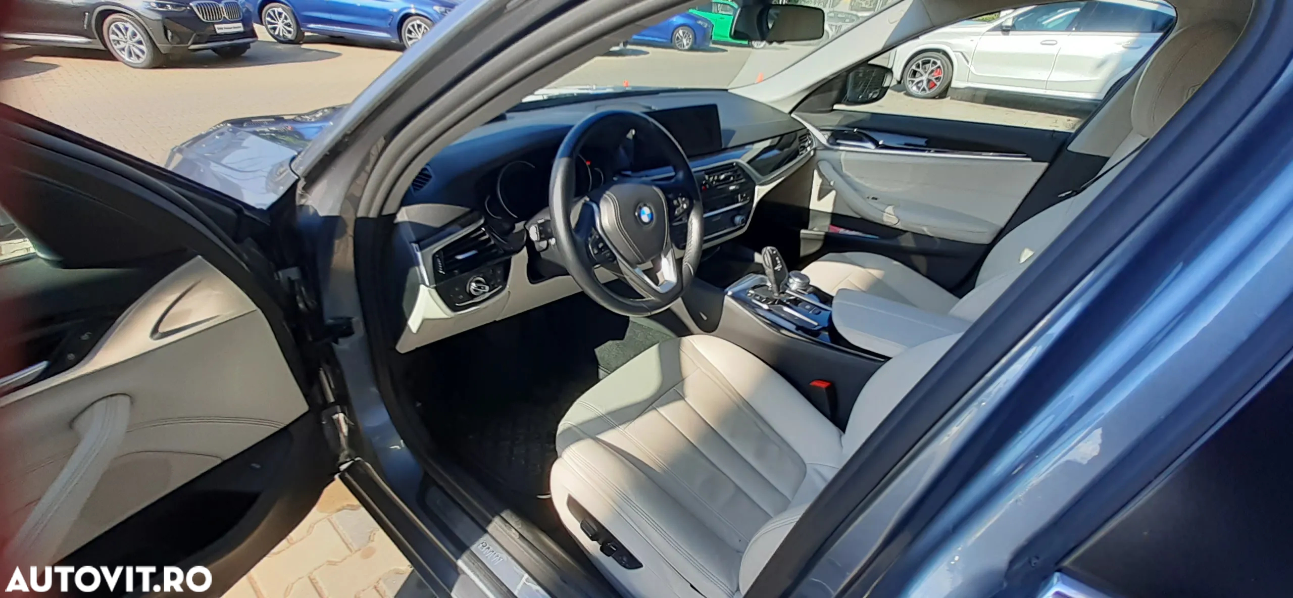 BMW Seria 5 520d Aut. - 12