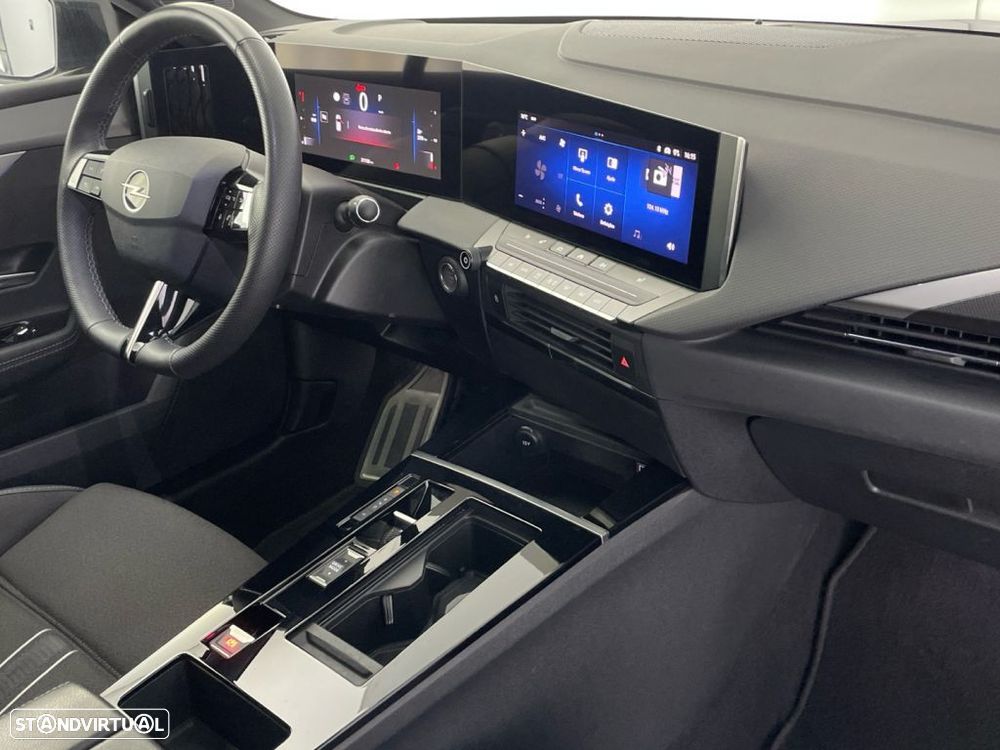 Opel Astra 1.5 D GS Line Aut. - 24