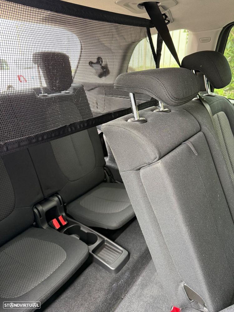 BMW 216 Gran Tourer i 7L Advantage - 32