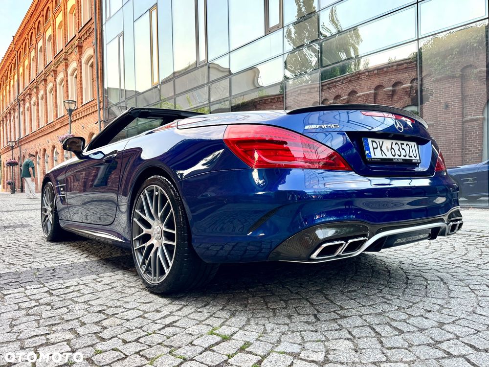 Mercedes-Benz SL 63 AMG - 21