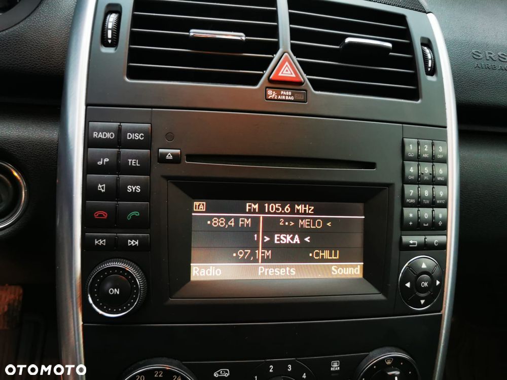 Mercedes-Benz Klasa A 160 BlueEFFICIENCY Avantgarde Special Edition - 16