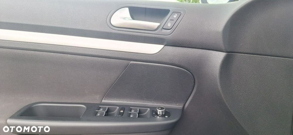 Volkswagen Golf - 19