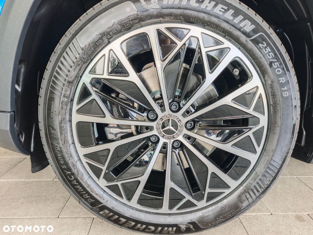 Mercedes-Benz GLB - 8