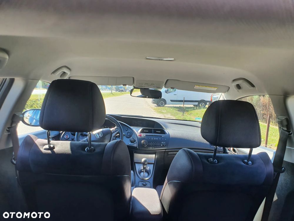 Honda Civic 1.4 i-VTEC Sport Black Edition - 26