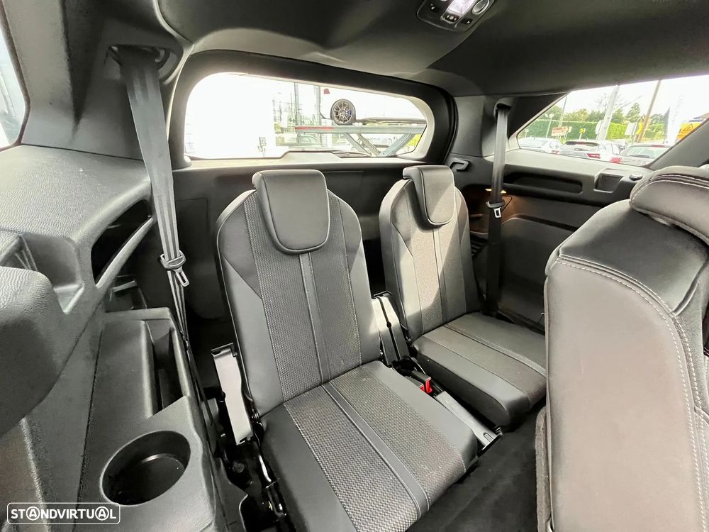 Peugeot 5008 1.2 PureTech GT EAT8 - 15