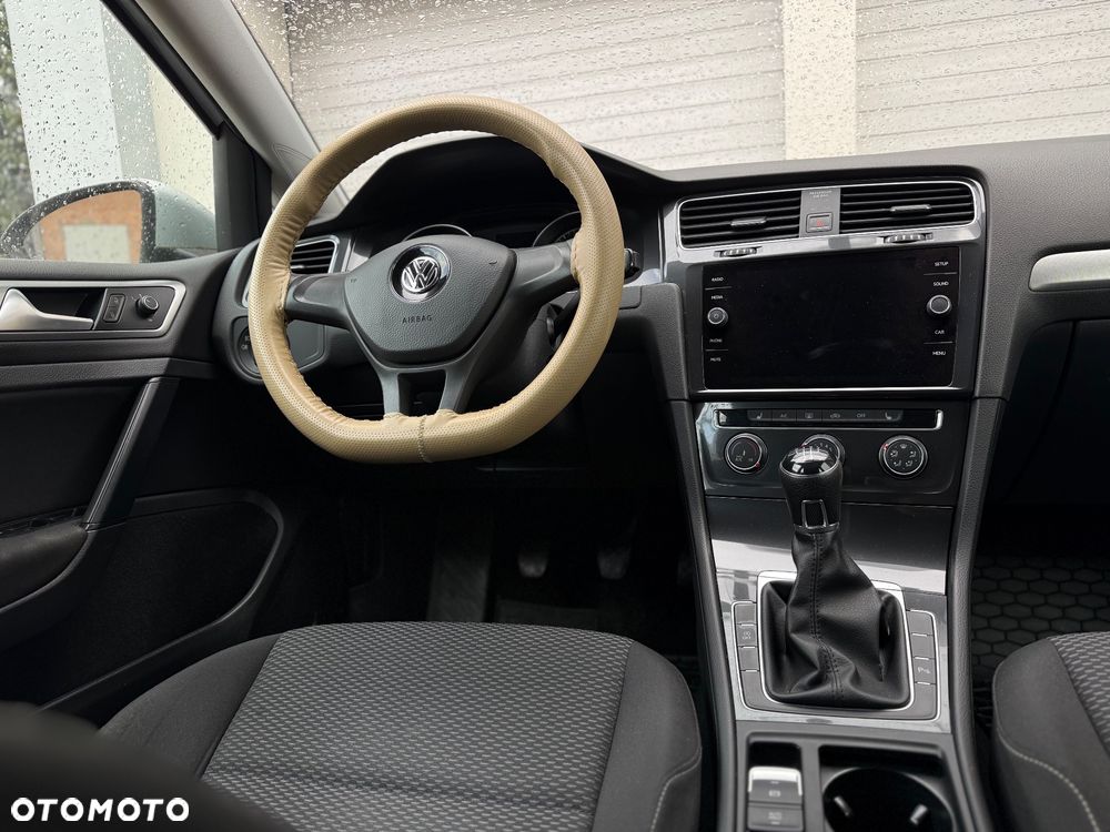 Volkswagen Golf 1.6 TDI SCR Comfortline - 8