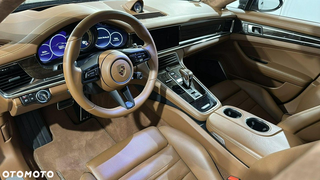 Porsche Panamera - 11