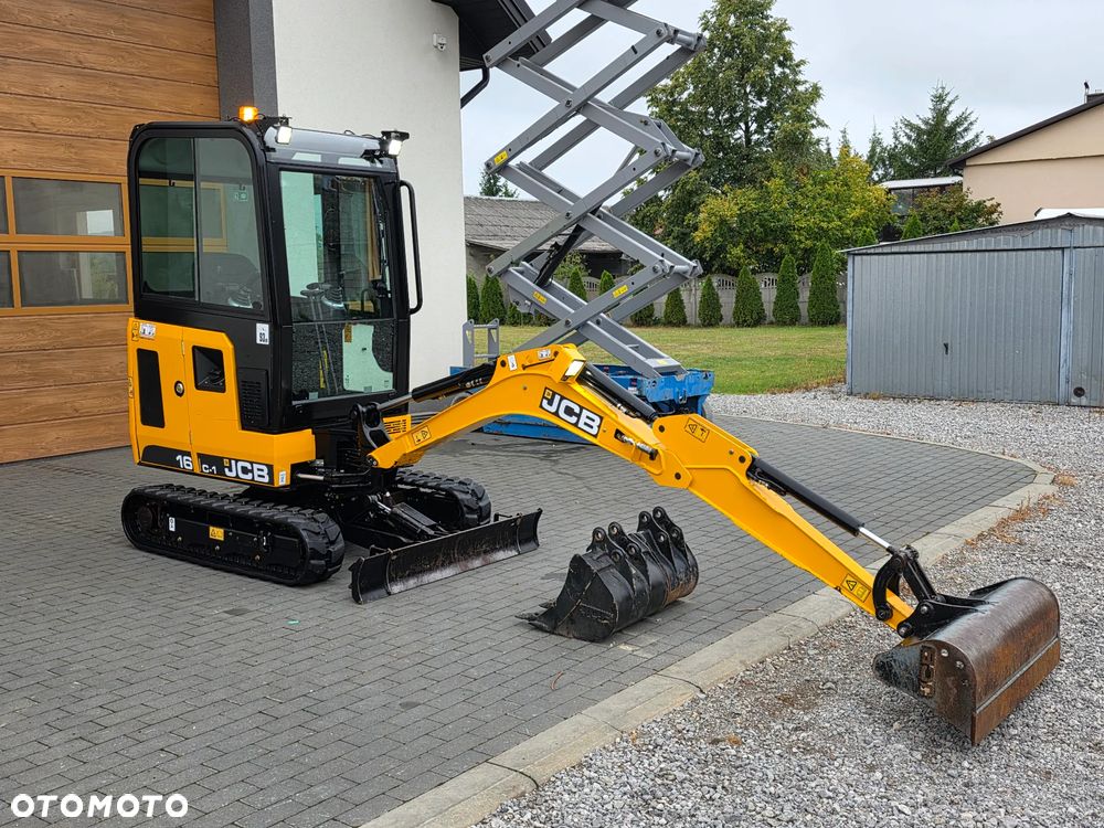 JCB JCB 16 C-1 mini koparka 3 łyżki szybkozłącze 19c1 sprowadzona 8018 serwisowana - 16