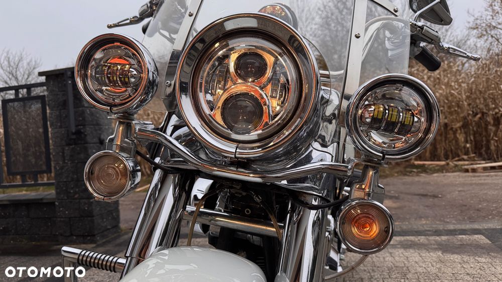 Harley-Davidson Touring Road King - 22