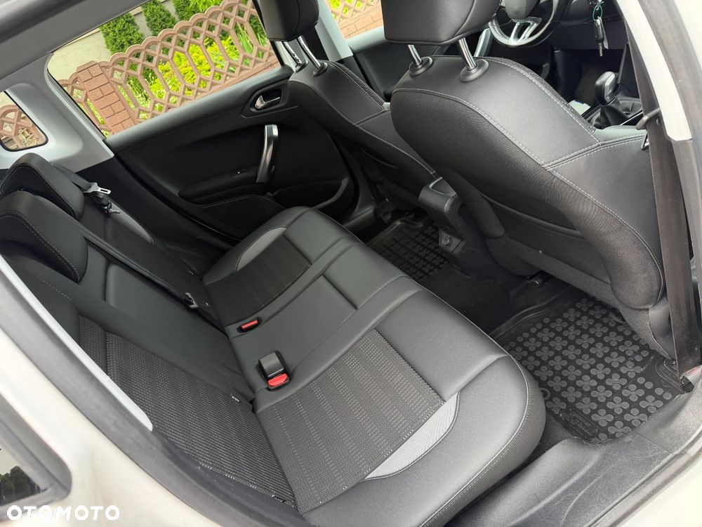 Peugeot 2008 1.5 BlueHDi Allure - 32