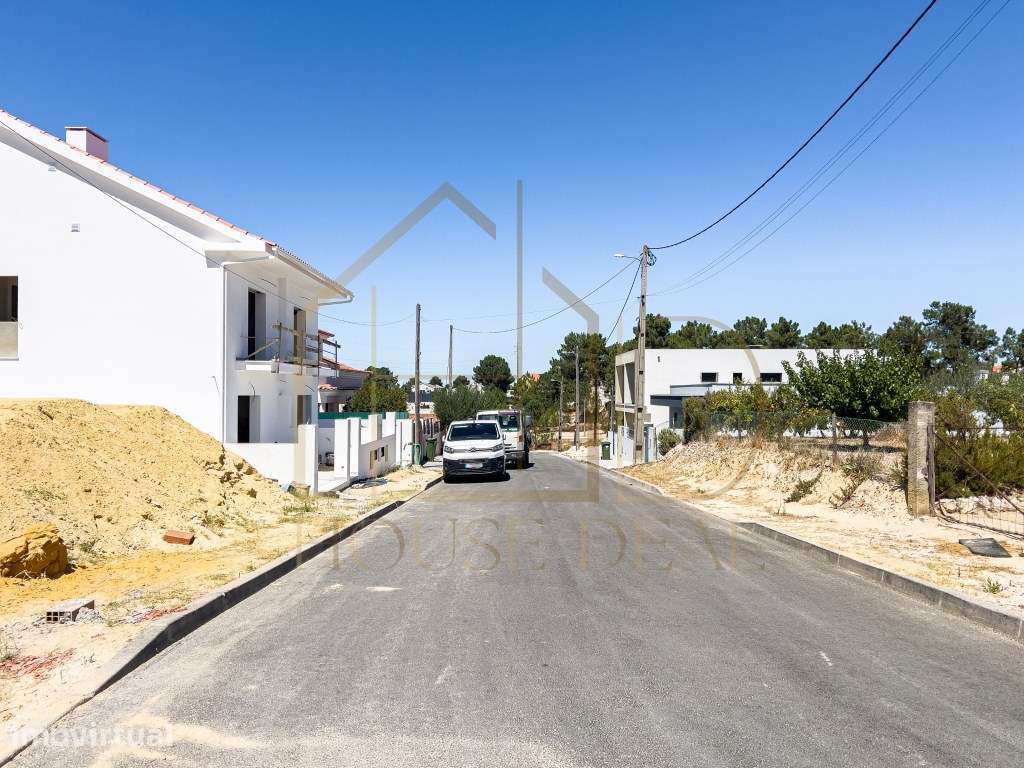 Lote de Terreno com a área de 317,95m2. Pinhal do General. Fernão F... - Grande imagem: 2/5
