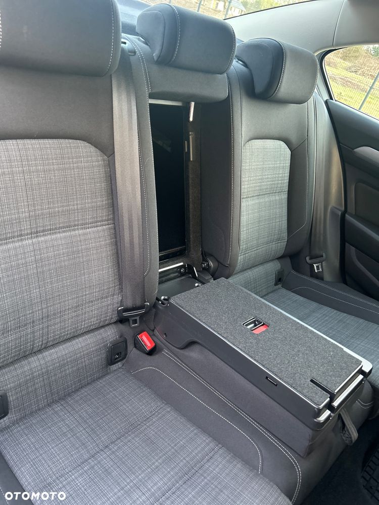Volkswagen Passat 1.5 TSI EVO Business DSG - 22
