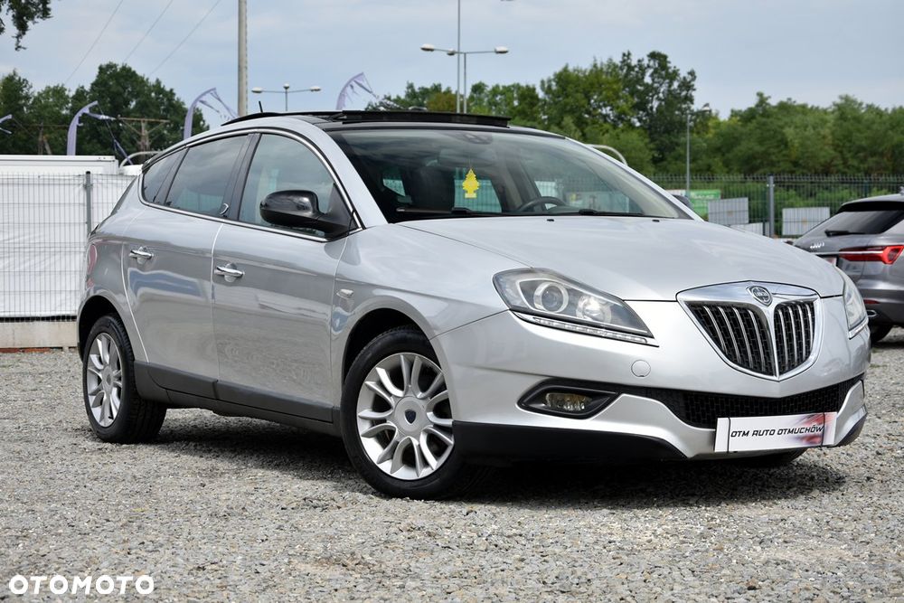 Lancia Delta 1.6 MultiJet 16v Gold - 2