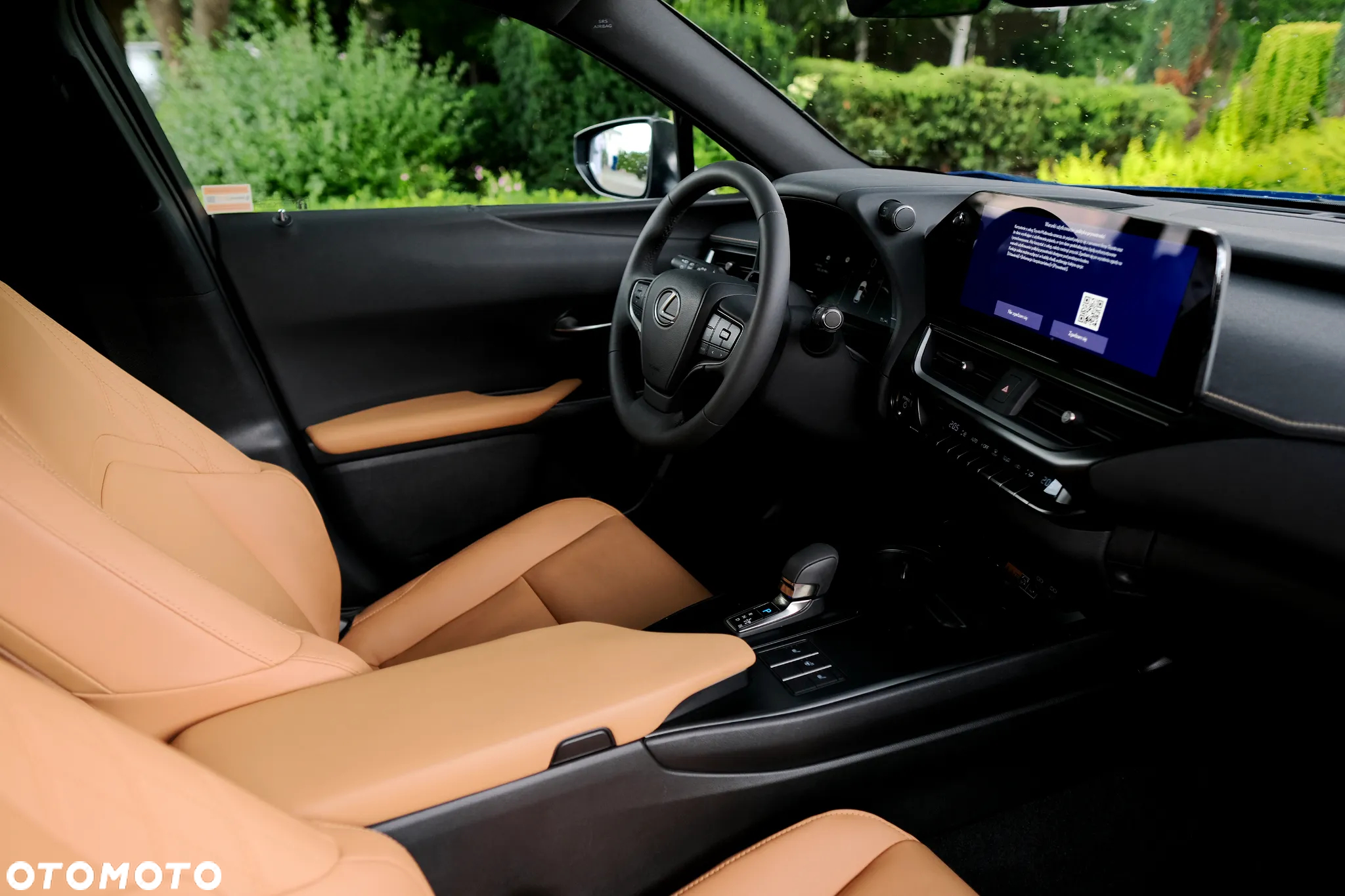 Lexus UX - 32