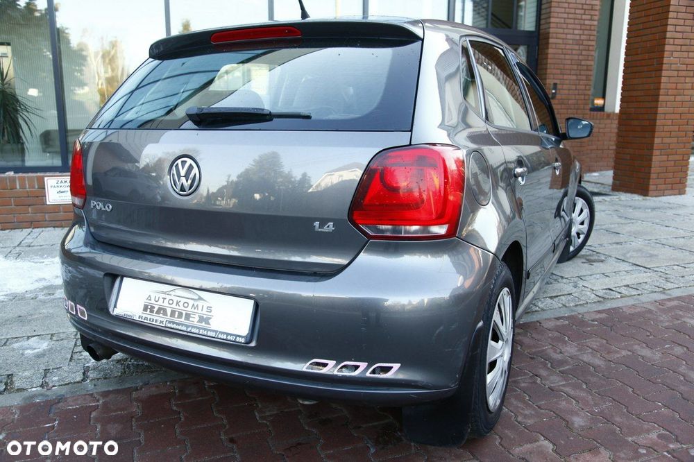 Volkswagen Polo 1.4 16V Comfortline - 26
