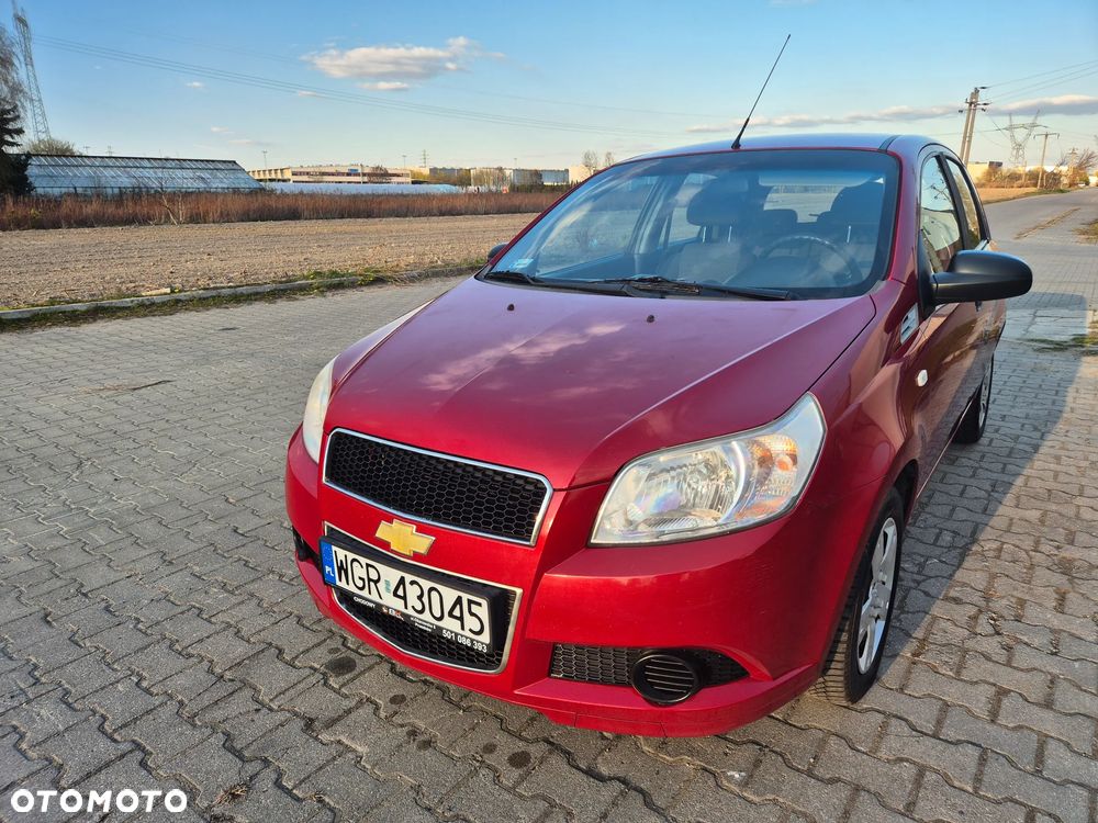 Chevrolet Aveo 1.2 16V Base - 3