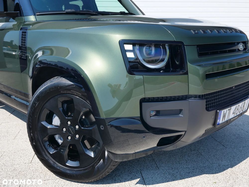 Land Rover Defender - 6